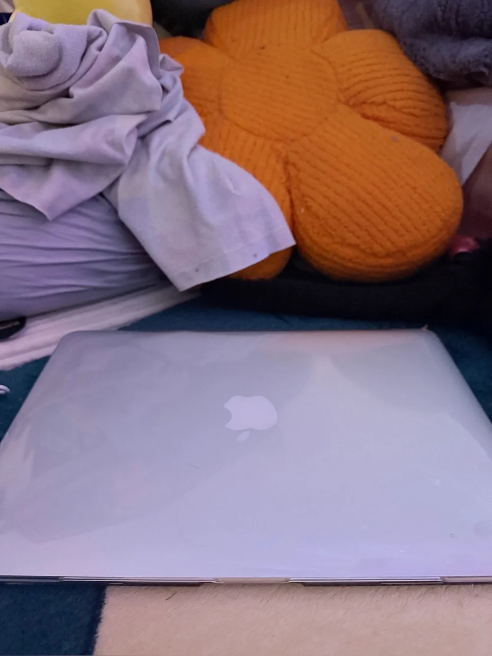 Silver restored Apple macbook air 2017 13”